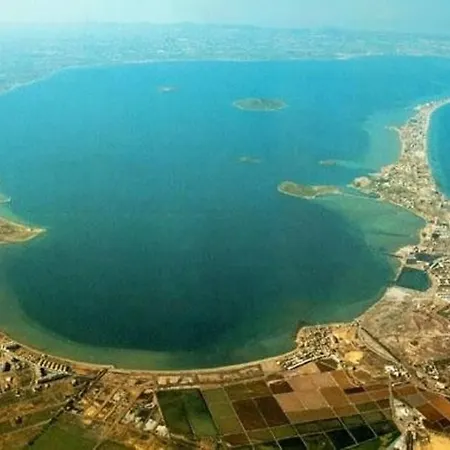 Isla Grosa- Primera Linea Mar Holiday home *